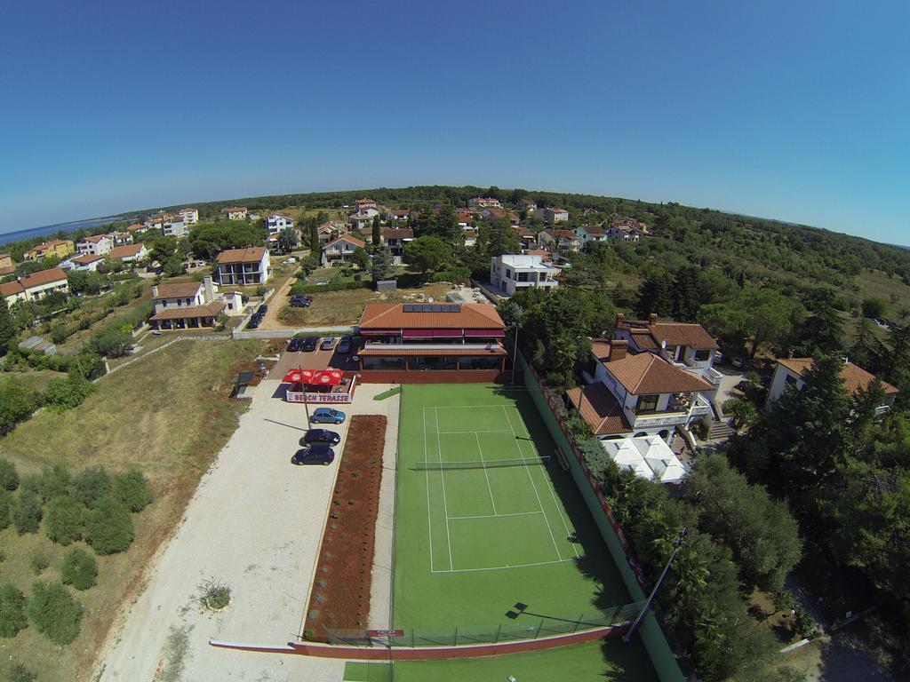 Villa Egida Capris Lovrečica エクステリア 写真
