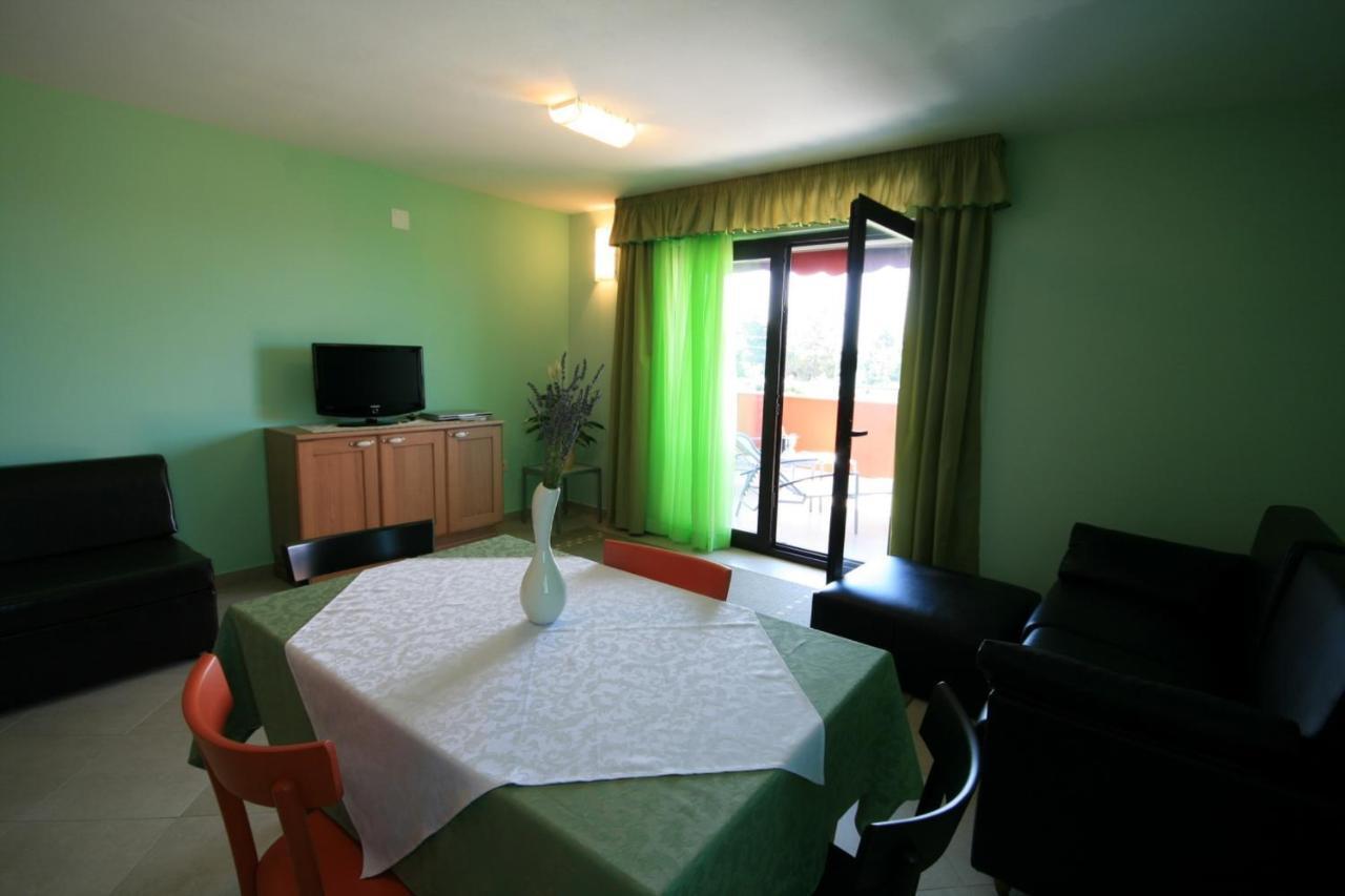 Villa Egida Capris Lovrečica 部屋 写真